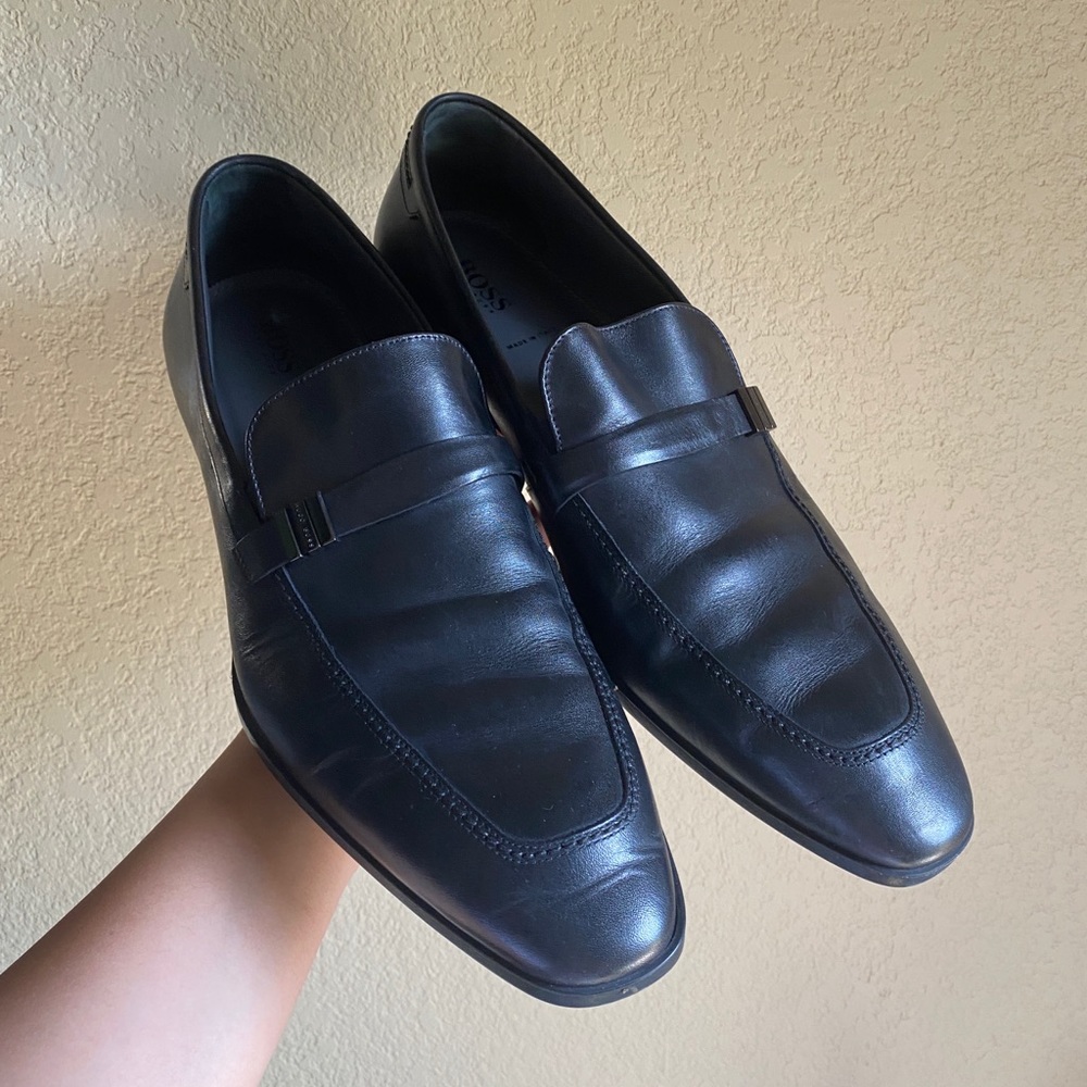 Hugo Boss pointed loafers
